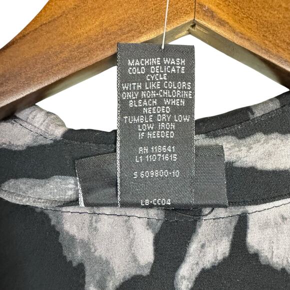 Lane Bryant NWT Black Gray Ikat Print Long Sleeve V-neck Mini Faux Wrap Dress - Picture 12 of 12